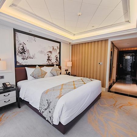 Renhe Spring Hotel Чънду Екстериор снимка