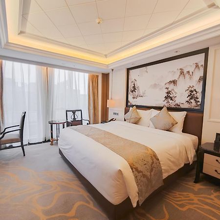 Renhe Spring Hotel Чънду Екстериор снимка